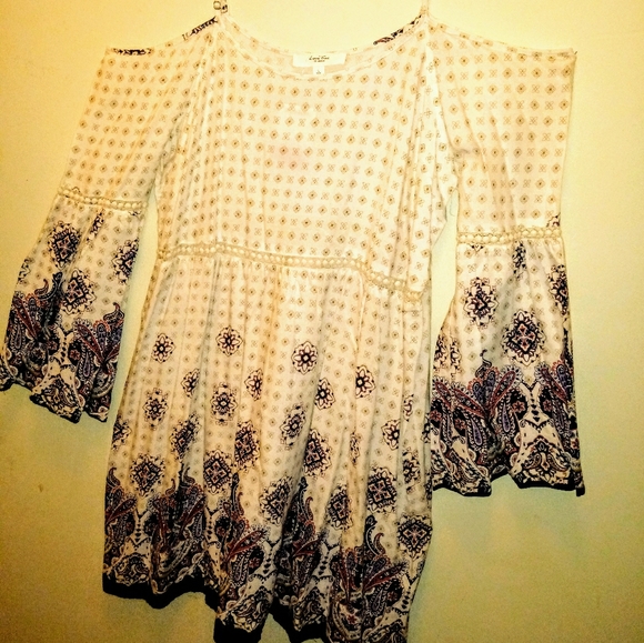 Cold Shoulder Short Dress - Picture 1 of 1